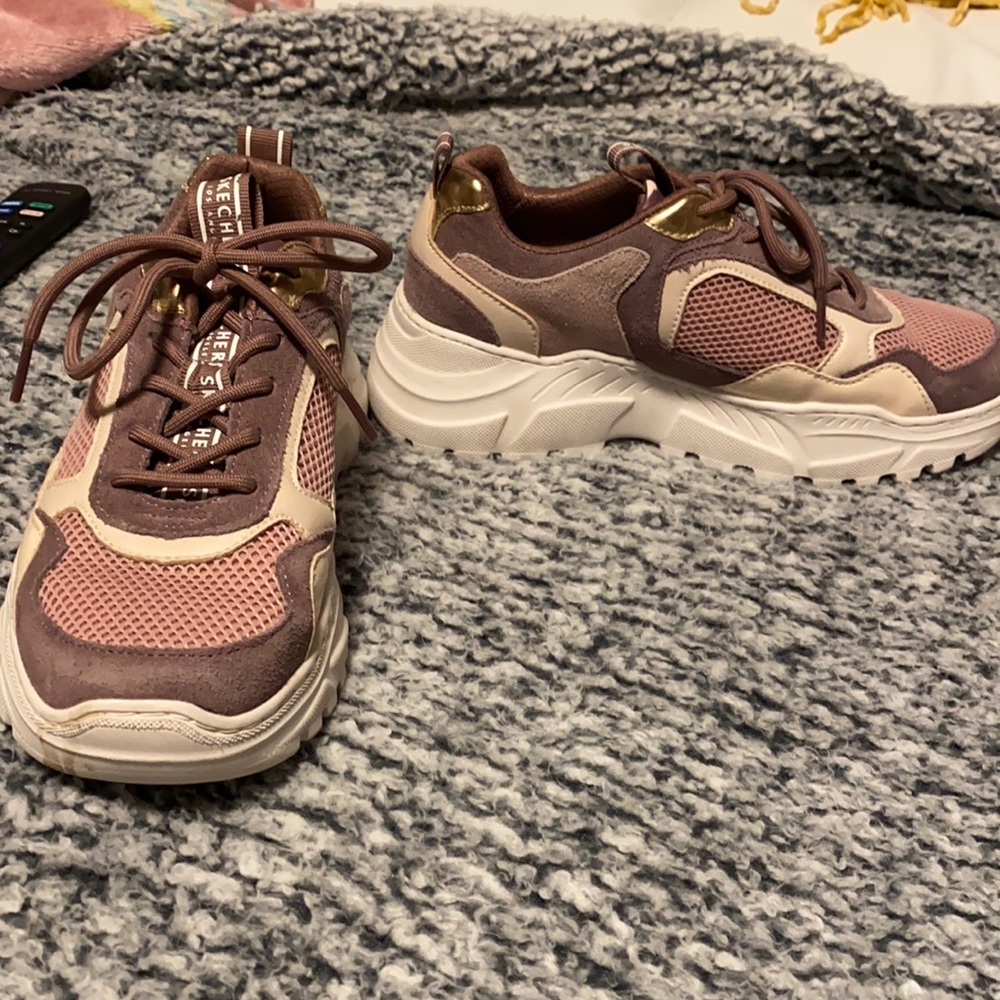 Purple and Gold running shoes                 size 8 (US) Sketchers